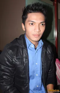 Foto Ihsan Tarore