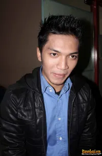 Foto Ihsan Tarore