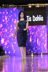 Foto Iis Dahlia
