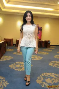 Foto Iis Dahlia