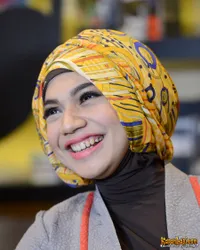 Foto Indah Nevertari