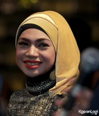 Foto Indah Nevertari