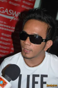 Foto Indra The Titans