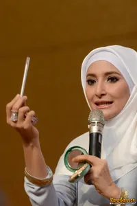 Foto Inneke Koesherawati