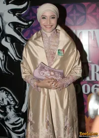 Foto Inneke Koesherawati