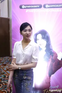 Foto Isyana Sarasvati