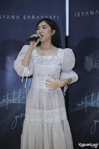 Foto Isyana Sarasvati