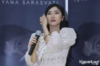 Foto Isyana Sarasvati
