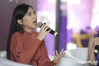 Foto Isyana Sarasvati