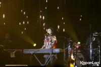 Foto Isyana Sarasvati