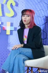 Foto Isyana Sarasvati