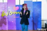 Foto Isyana Sarasvati