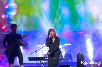 Foto Isyana Sarasvati