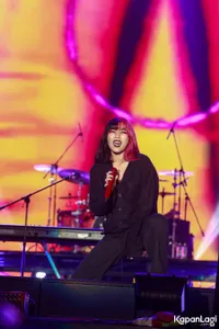 Foto Isyana Sarasvati