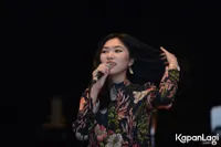 Foto Isyana Sarasvati