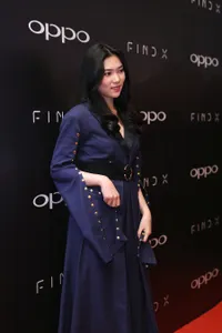 Foto Isyana Sarasvati