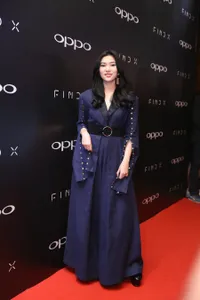 Foto Isyana Sarasvati