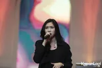 Foto Isyana Sarasvati