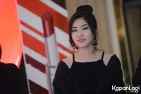 Foto Isyana Sarasvati