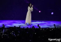 Foto Isyana Sarasvati