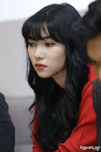 Foto Isyana Sarasvati