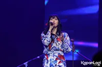 Foto Isyana Sarasvati