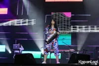 Foto Isyana Sarasvati