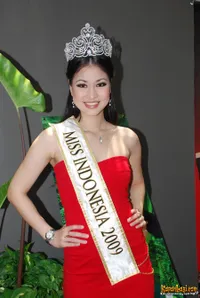 Foto Karenina Sunny Halim