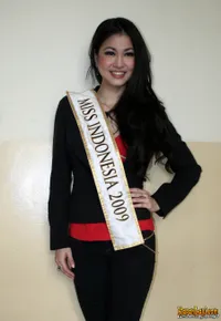 Foto Karenina Sunny Halim