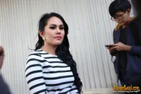 Foto Kartika Putri