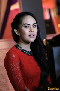 Foto Kartika Putri