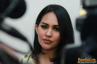 Foto Kartika Putri