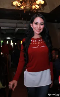 Foto Kartika Putri