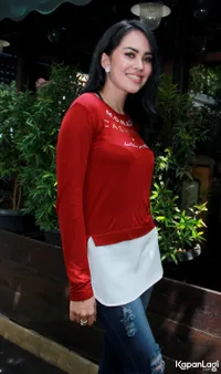 Foto Kartika Putri