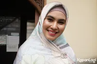 Foto Kartika Putri