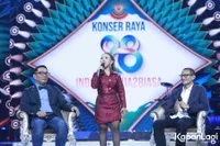 Foto Kiki Saputri
