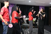 Foto Lady Rara Dan Fans