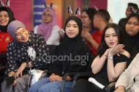 Foto Lady Rara Dan Fans