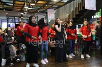 Foto Lady Rara Dan Fans