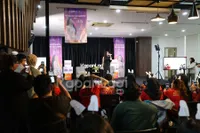 Foto Lady Rara Dan Fans