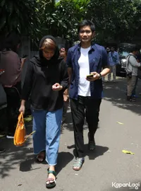 Foto Lale Maliq De Essential