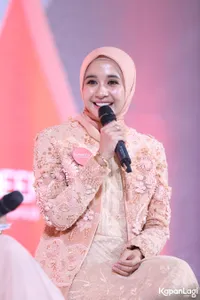 Foto Laudya Cynthia Bella