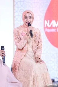 Foto Laudya Cynthia Bella