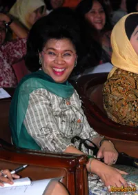 Foto Linda Agum Gumelar