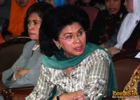 Foto Linda Agum Gumelar