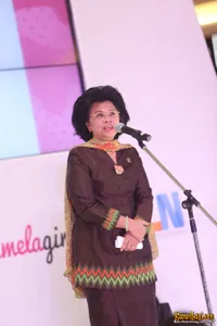 Foto Linda Agum Gumelar