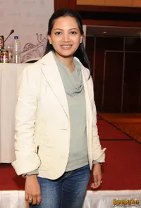 Foto Lisa A Riyanto