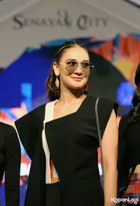 Foto Luna Maya
