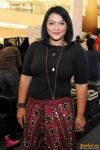 Foto Maera A Panigoro