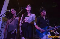 Foto Maliq and D Essentials